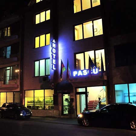 Hotel Pascu 부쿠레슈티 외부 사진