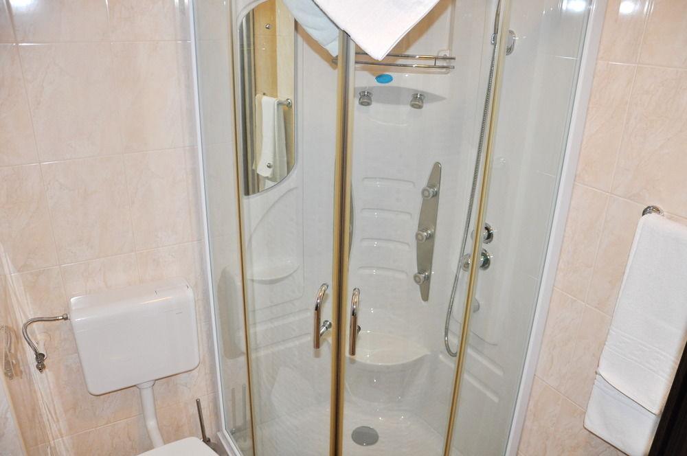 Hotel Pascu 부쿠레슈티 외부 사진
